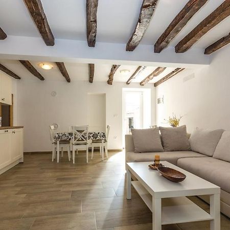 Apartment Nena- Apartman Sa Posebnim Ulazom U Prizemlju, Terasom I Zelenom Okucnicom Rakotule Εξωτερικό φωτογραφία